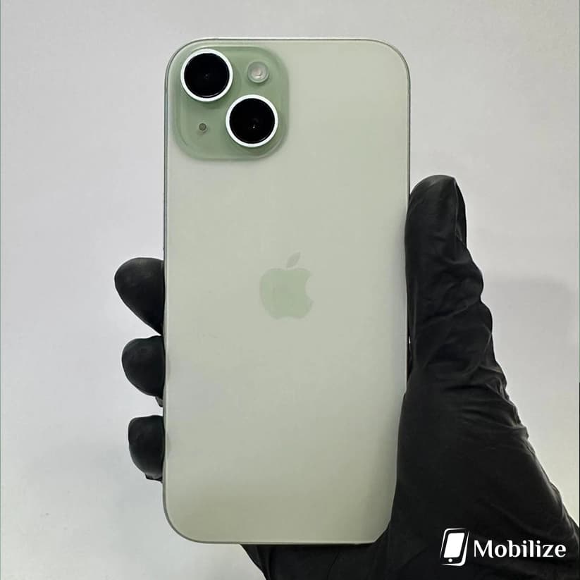 iPhone 15 Yellow